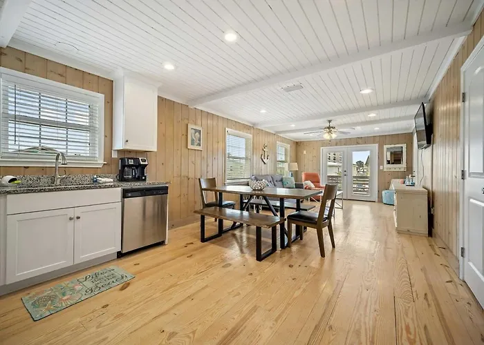 Happy Side B 3 Bedroom 2 Ba 2-blocks To *