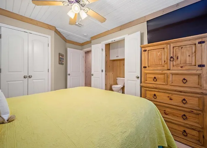Holiday home Happy Side B 3 Bedroom 2 Ba 2-blocks To Gulf Shores