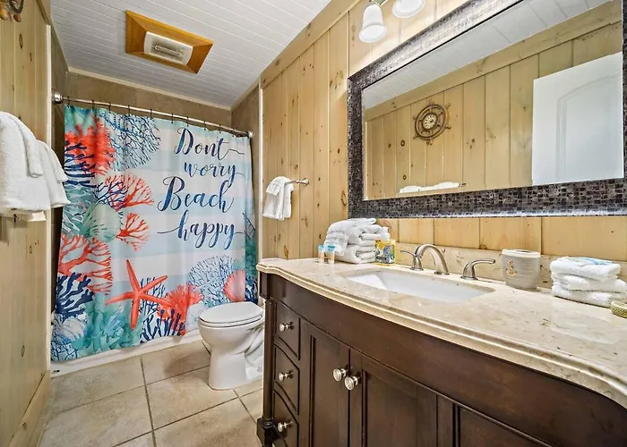 Happy Side B 3 Bedroom 2 Ba 2-blocks To